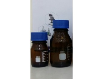 Chai nâu nắp vặn xanh